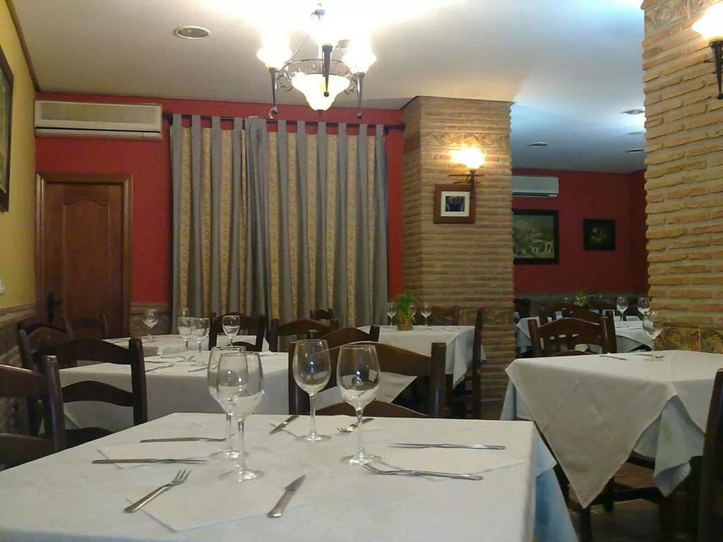Hotel Mesón El Número Uno Antequera Exterior foto