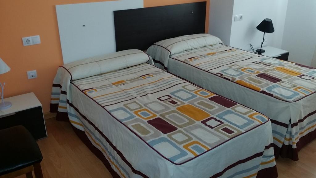 Hotel Mesón El Número Uno Antequera Habitación foto